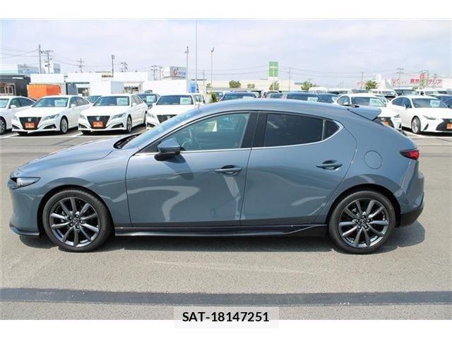 Mazda MAZDA3 2020-05 8366868-11