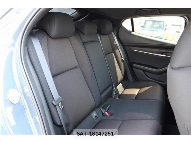 Mazda MAZDA3 2020-05 8366868-19