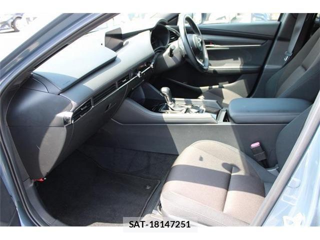 Mazda MAZDA3 2020-05 8366868-26