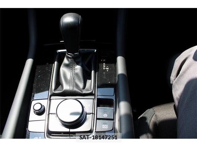 Mazda MAZDA3 2020-05 8366868-3