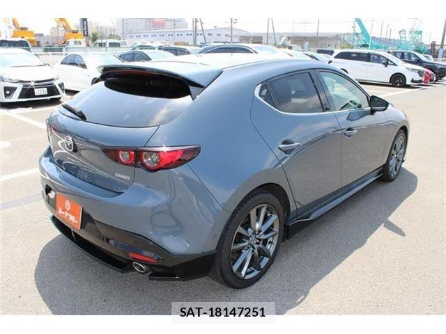 Mazda MAZDA3 2020-05 8366868-8