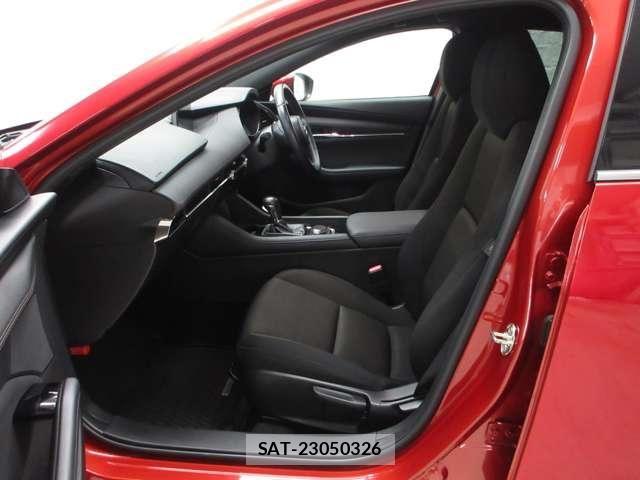 Mazda MAZDA3 2019-08 8366870-18