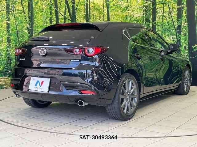 Mazda MAZDA3 2022-02 8366865-16