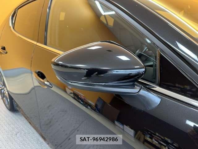 Mazda MAZDA3 2019-07 8366867-19