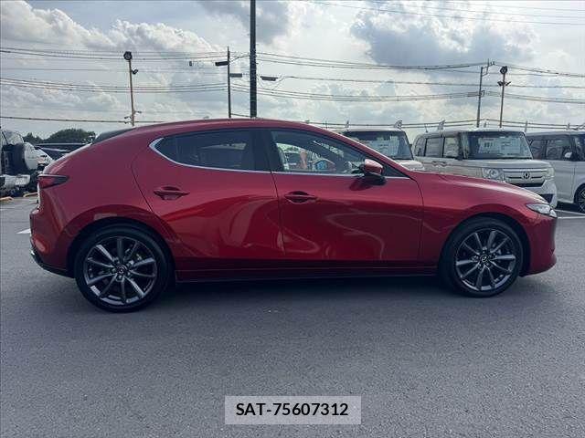 Mazda MAZDA3 2023-03 8366861-11