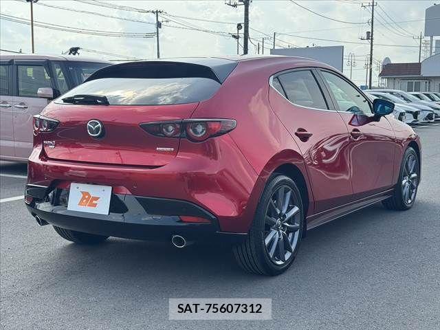 Mazda MAZDA3 2023-03 8366861-14