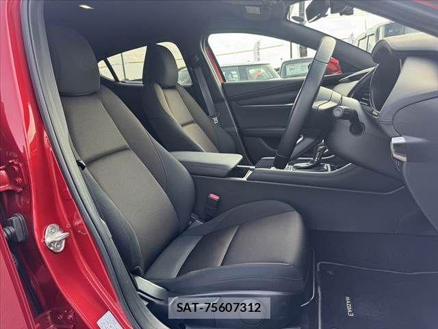 Mazda MAZDA3 2023-03 8366861-15