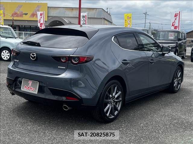 Mazda MAZDA3 2020-04 8366872-4