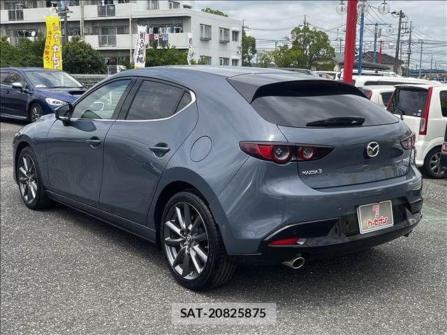 Mazda MAZDA3 2020-04 8366872-5