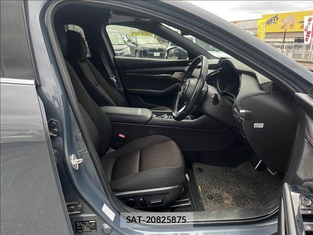 Mazda MAZDA3 2020-04 8366872-6