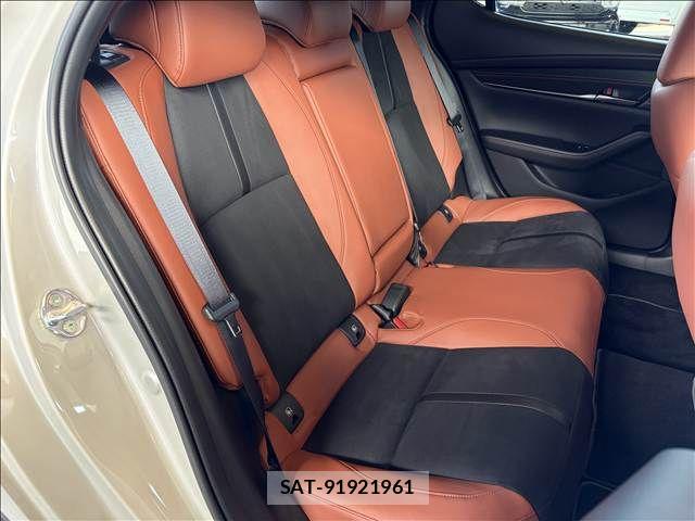 Mazda MAZDA3 2024-11 8371835-21