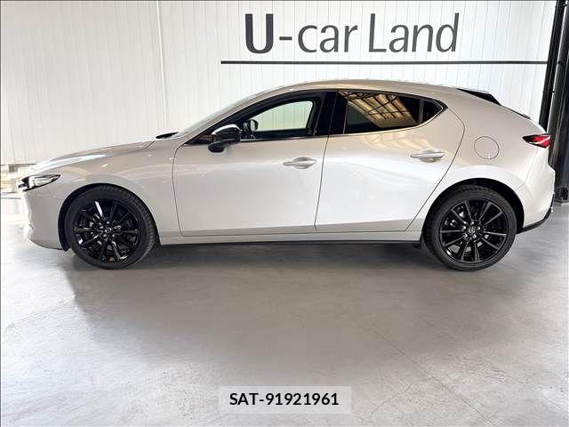 Mazda MAZDA3 2024-11 8371835-7