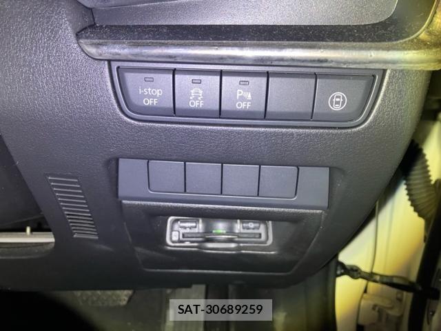 Mazda MAZDA3 2019-06 8413450-9