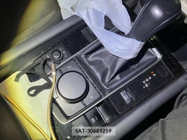 Mazda MAZDA3 2019-06 8413450-12