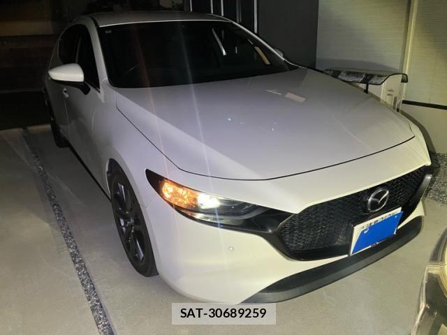 Mazda MAZDA3 2019-06 8413450-1