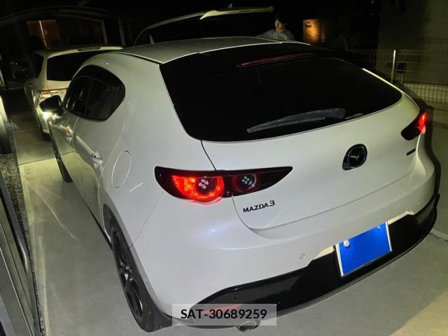 Mazda MAZDA3 2019-06 8413450-3