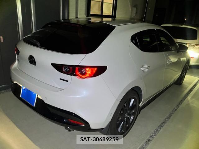 Mazda MAZDA3 2019-06 8413450-4