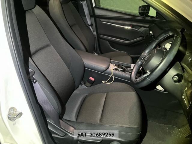 Mazda MAZDA3 2019-06 8413450-5