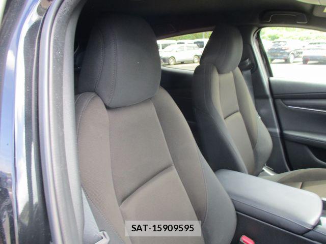 Mazda MAZDA3 2023-06 8438383-13