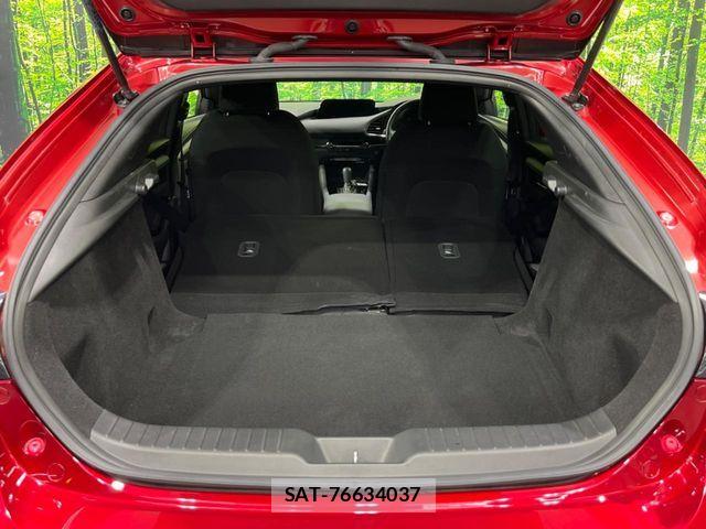 Mazda MAZDA3 2019-07 8438379-9