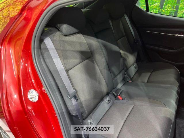 Mazda MAZDA3 2019-07 8438379-8