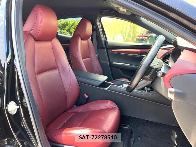 Mazda MAZDA3 2021-11 8438375-11