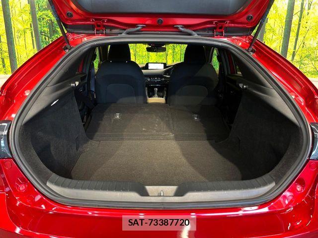 Mazda MAZDA3 2019-09 8457870-10