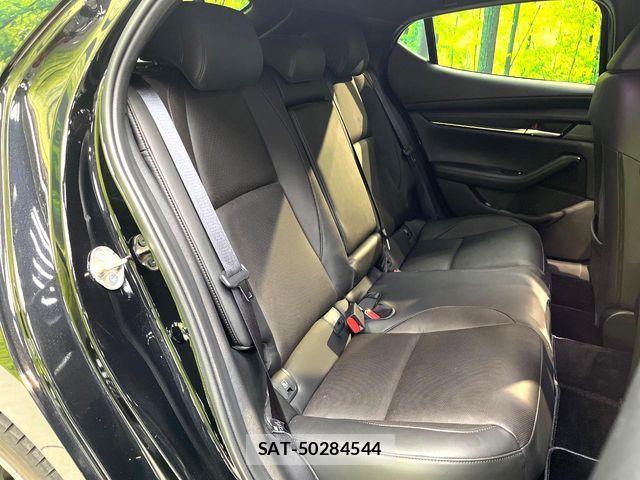 Mazda MAZDA3 2022-07 8457868-8