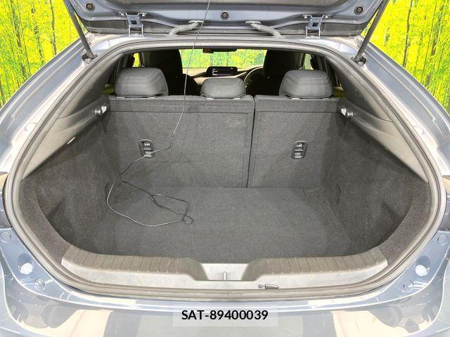 Mazda MAZDA3 2019-08 8457869-9