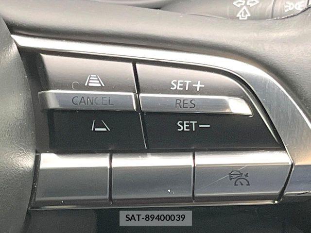 Mazda MAZDA3 2019-08 8457869-6