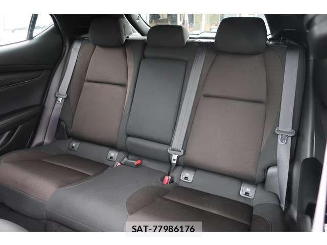 Mazda MAZDA3 2020-04 8525657-6