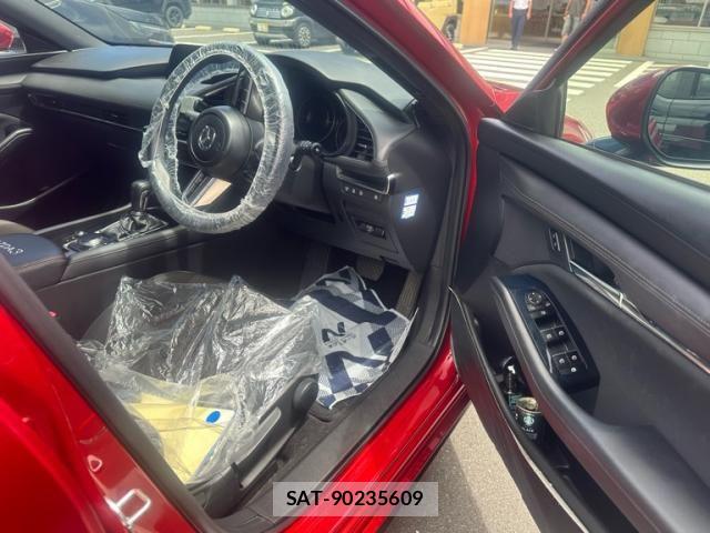 Mazda MAZDA3 2019-11 8525656-13