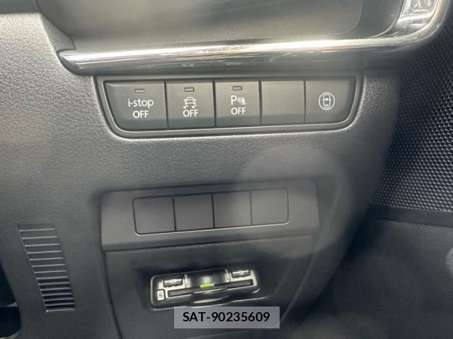 Mazda MAZDA3 2019-11 8525656-18
