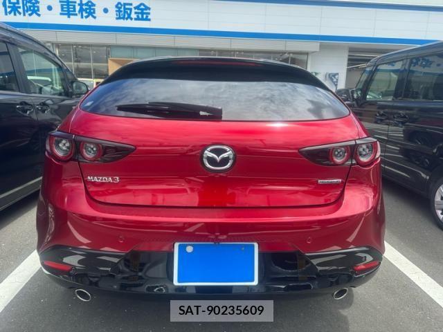 Mazda MAZDA3 2019-11 8525656-4