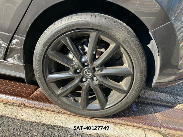 Mazda MAZDA3 2023-11 8562557-4