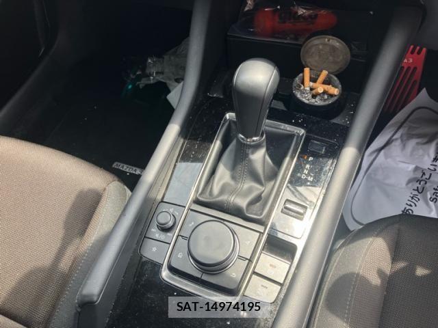 Mazda MAZDA3 2023-04 8562559-20