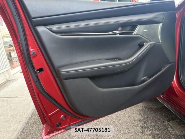 Mazda MAZDA3 2019-11 8562560-15