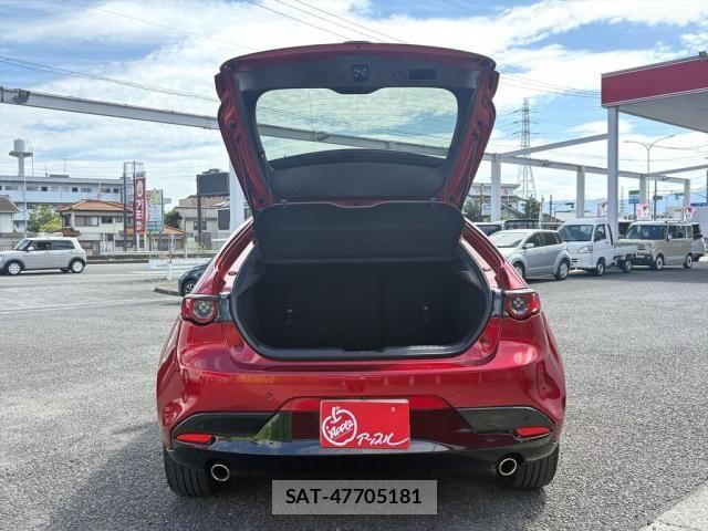 Mazda MAZDA3 2019-11 8562560-18