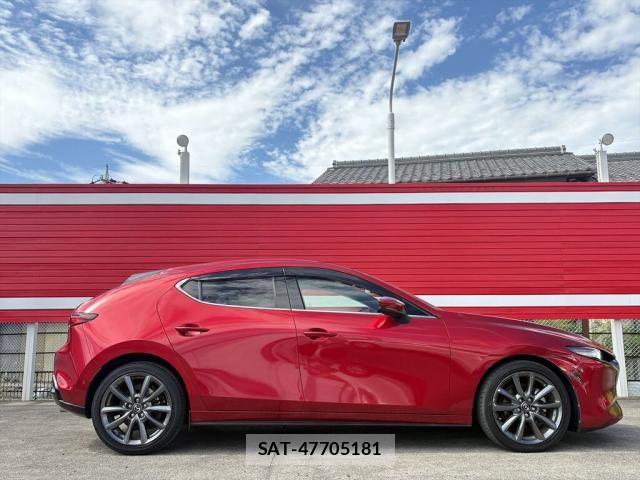 Mazda MAZDA3 2019-11 8562560-3