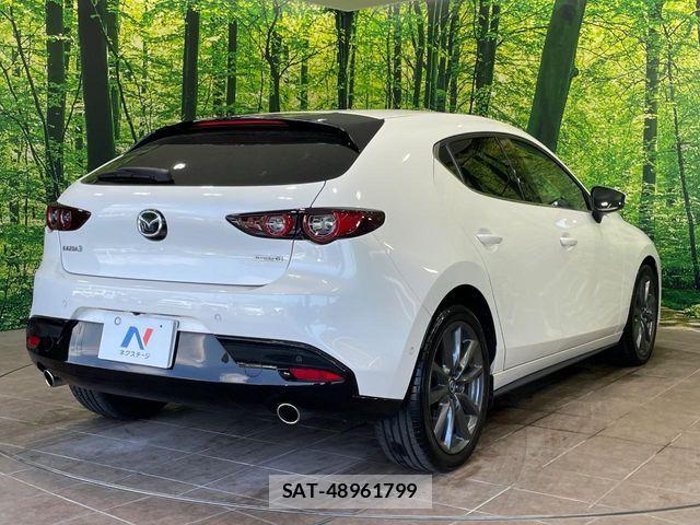 Mazda MAZDA3 2020-03 8627590-16
