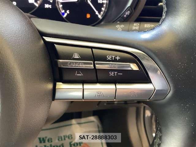 Mazda MAZDA3 2022-03 8627586-11