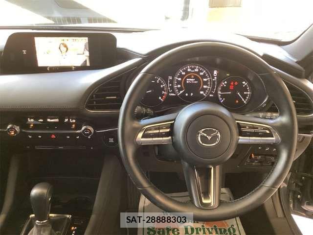 Mazda MAZDA3 2022-03 8627586-1