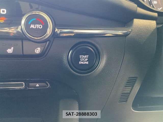 Mazda MAZDA3 2022-03 8627586-7