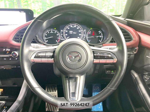 Mazda MAZDA3 2021-11 8627588-11