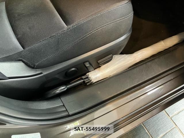 Mazda MAZDA3 2019-10 8627591-19