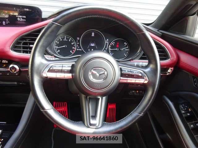 Mazda MAZDA3 2022-01 8660085-9