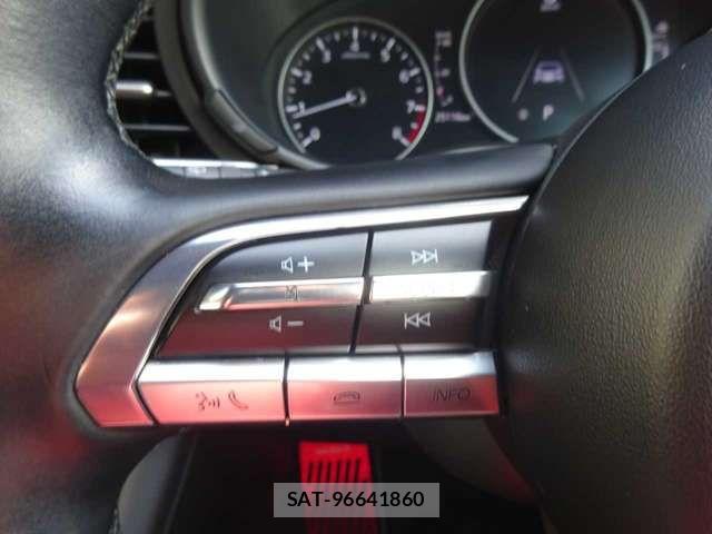 Mazda MAZDA3 2022-01 8660085-10