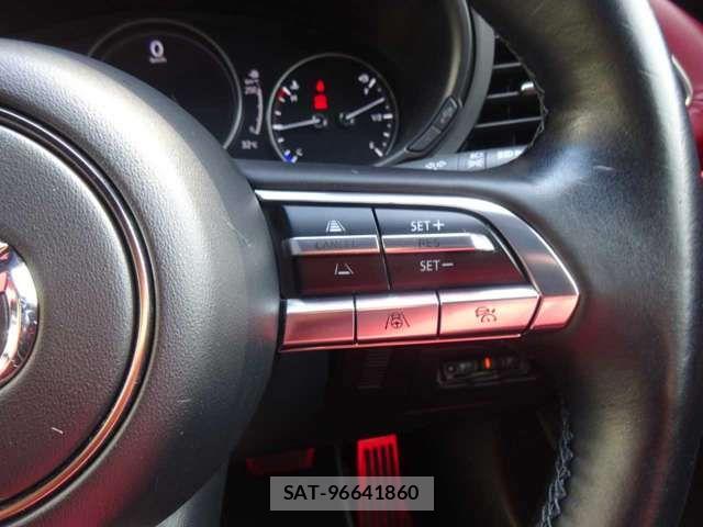 Mazda MAZDA3 2022-01 8660085-11