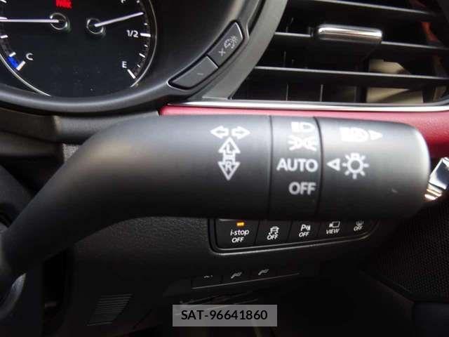 Mazda MAZDA3 2022-01 8660085-13