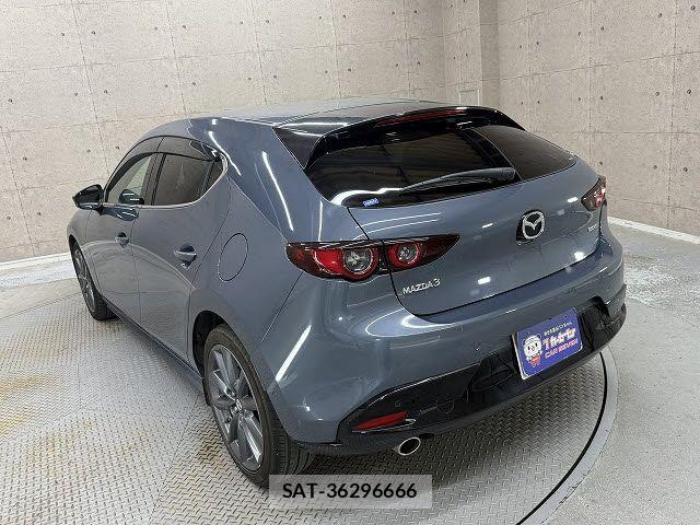 Mazda MAZDA3 2021-02 8660090-2